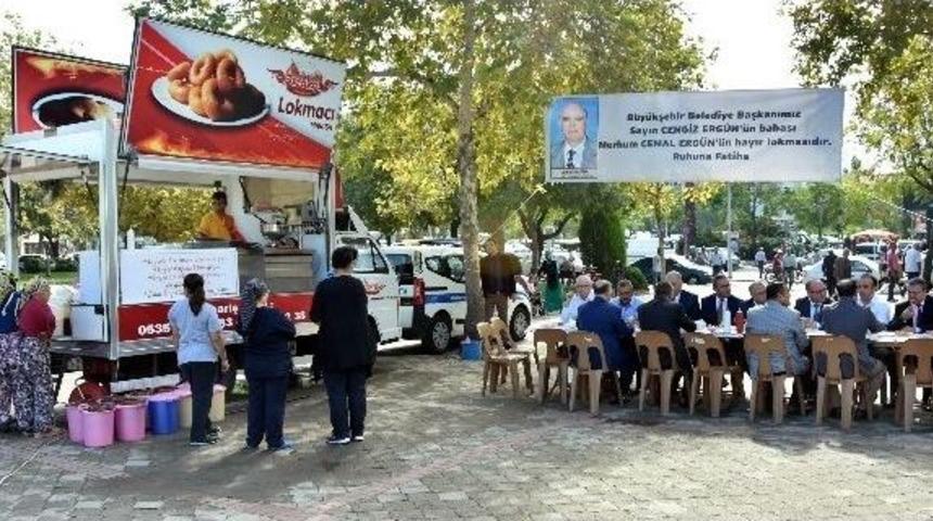 Salihli’de Merhum Cemal Ergün Hayrına Lokma Döküldü