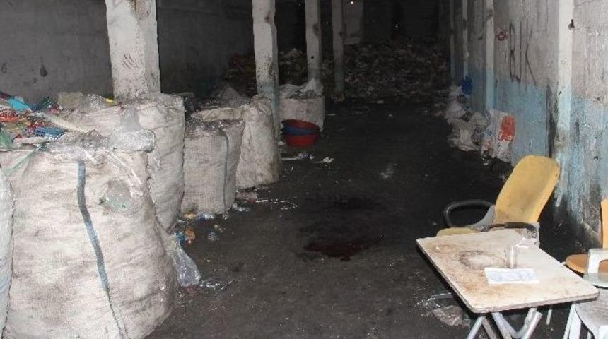 Suriyeli Kağıt Toplayıcısı Boğazı Kesilmiş Halde Bulundu