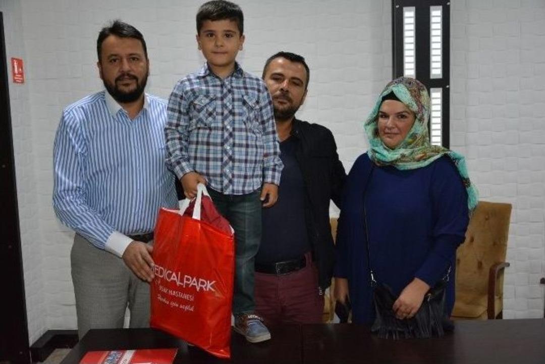 Uşak Medicalpark&rsquo;tan Ege&rsquo;nin Ailesine G&uuml;zel Haber