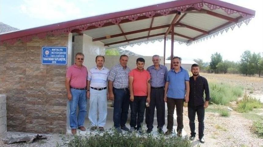 Mezarlık Ve Şadırvan Tadilatları Devam Ediyor