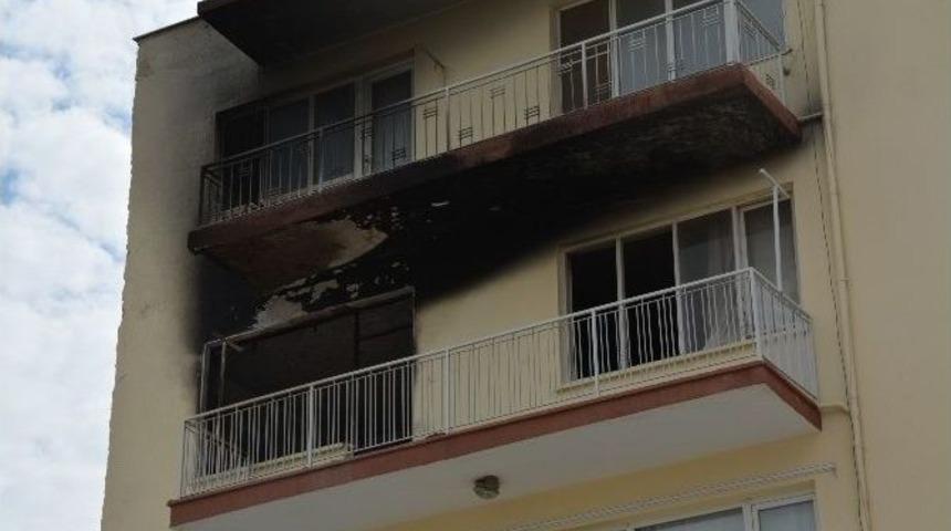 S&ouml;ke&rsquo;deki Yangında &Ouml;ğretmen Son Anda Kurtarıldı