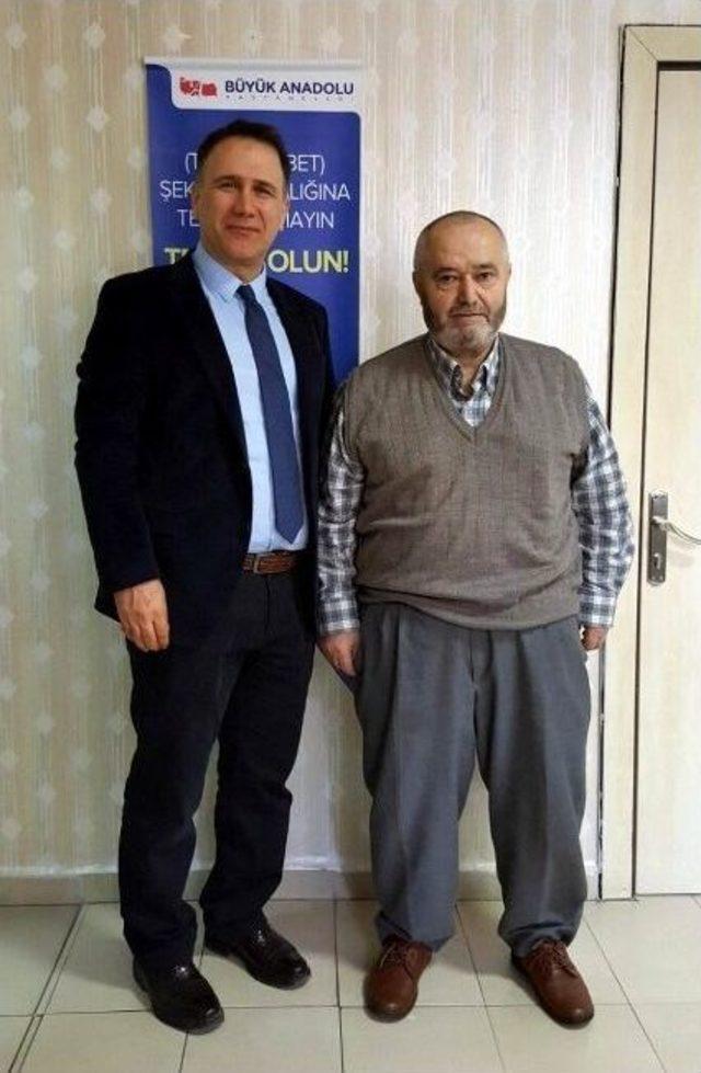 Tüp Mide Ameliyatı İle 49 Kilo Verdi