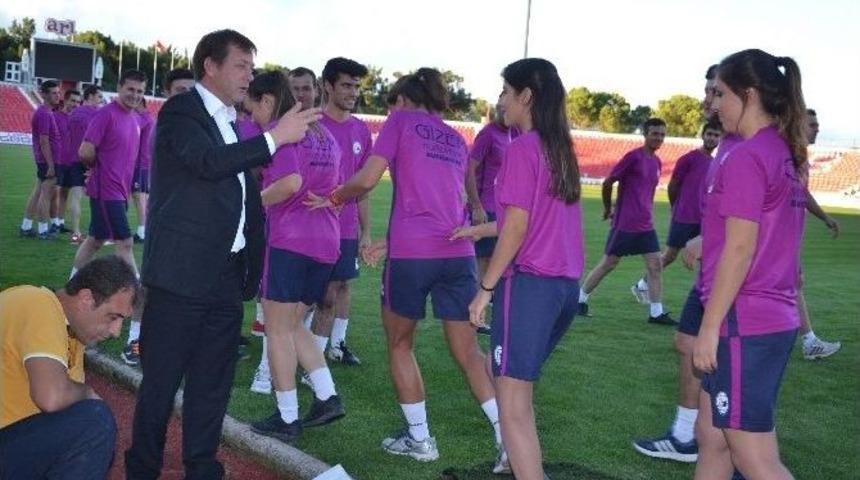 Hakemler Sezonu Açtı