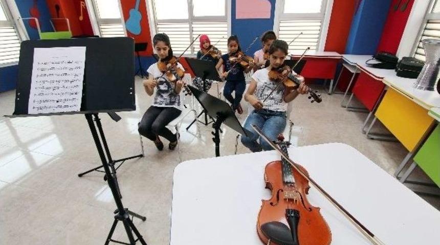 Bağcılar Bilgi Evleri&rsquo;nde Yeni D&ouml;nem Heyecanı