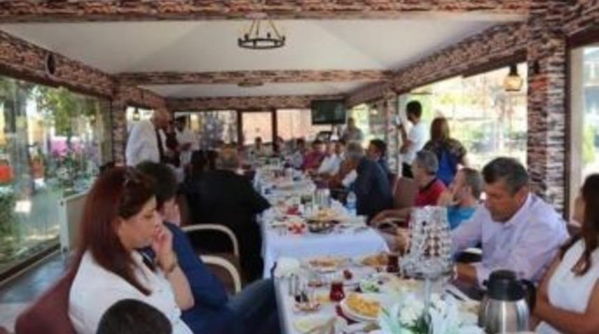 Ardahan İl Derneği &Uuml;yeleri Kahvaltıda Buluştu