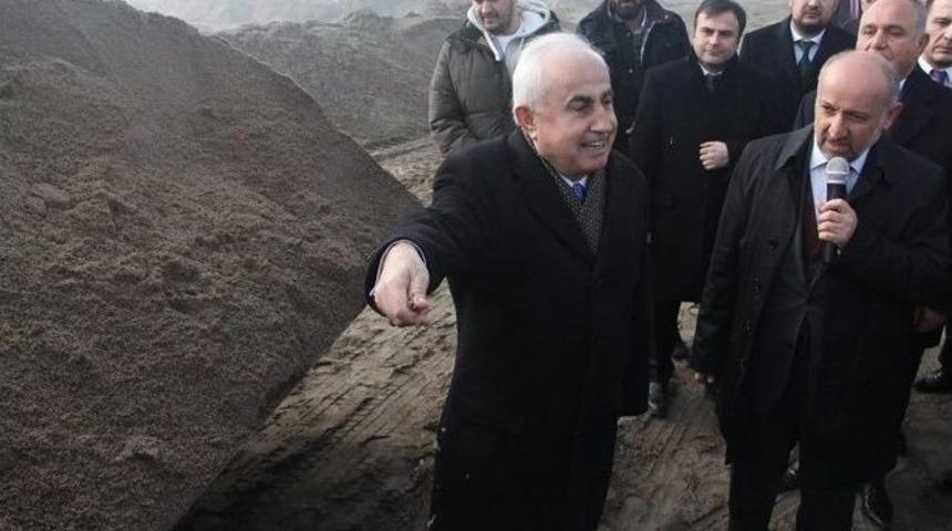 Meri&ccedil; Nehri&rsquo;nin Kumu Alıcı Bulamıyor