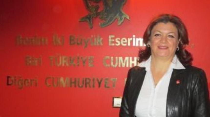 Didim’de Chp’li Kadınlar Şort Gerekçesiyle Saldırıyı Kınadı