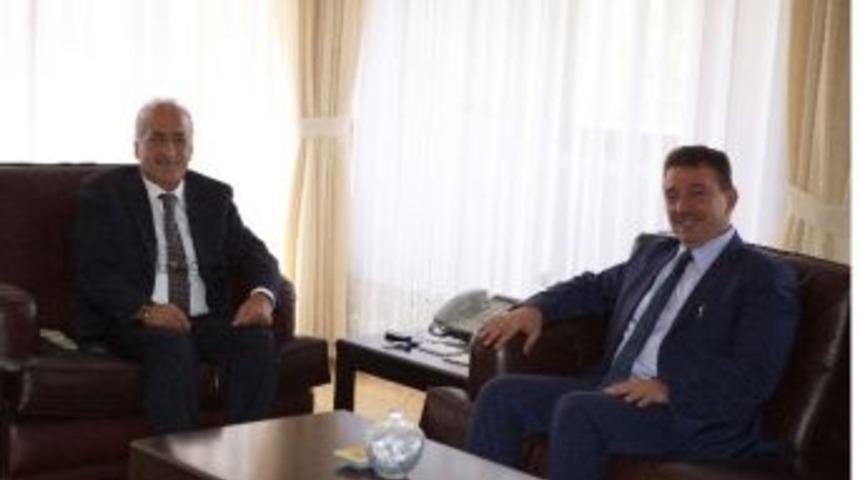 İl Milli Eğitim M&uuml;d&uuml;r&uuml; Yıldız&rsquo;dan, Rekt&ouml;r &Ccedil;omaklı&rsquo;ya Tebrik Ziyareti