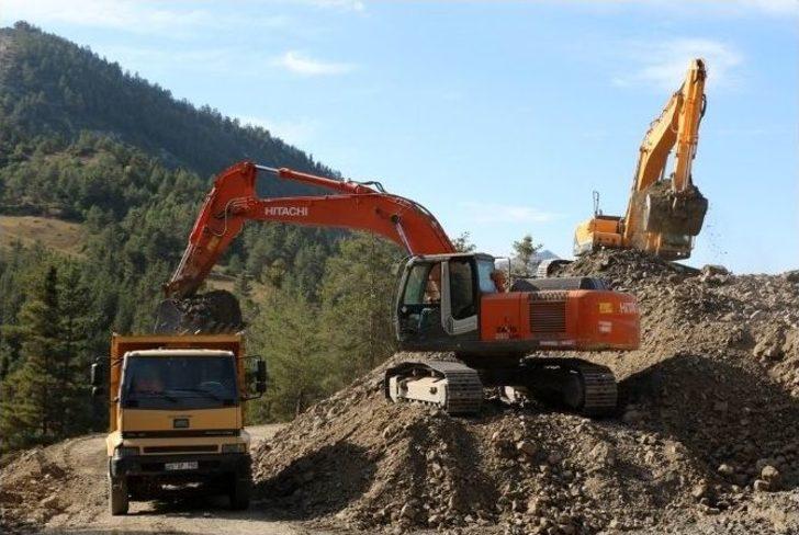 Büyükşehir Yatırımlarıyla İlçeleri Abad Ediyor G3