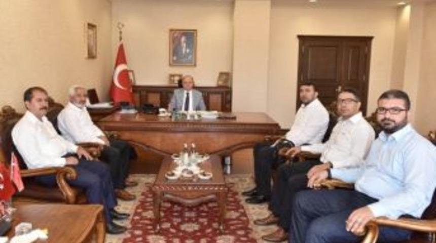 Vali &Ccedil;akacak, İhh İnsani Yardım Vakfı Mersin Şubesi Başkanı Kayacı&rsquo;yı Kabul Etti