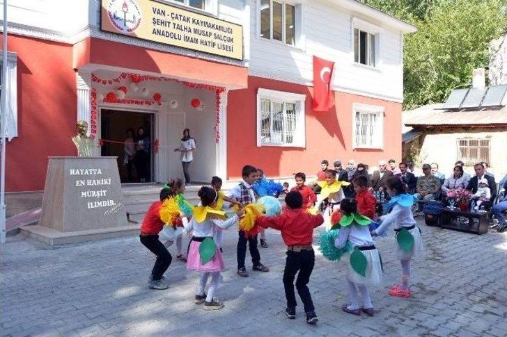 Çatak’daki Okula Şehidin İsmi Verildi G4