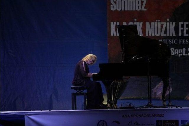 Fethiye’de Klasik Müzik Rüzgarı