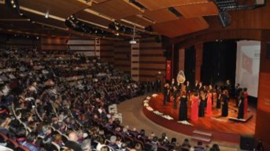 İstanbul K&uuml;lt&uuml;r &Uuml;niversitesi&rsquo;nde 20&rsquo;nci Akademik Yıl A&ccedil;ılış T&ouml;reni