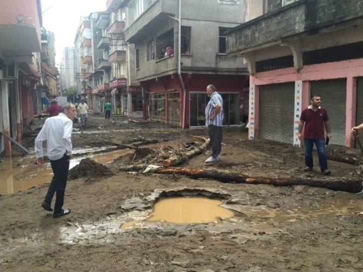 Beşikdüzü’nde Yağmur Ve Sel Suları Çekilince Selin Boyutları Ortaya Çıktı G4