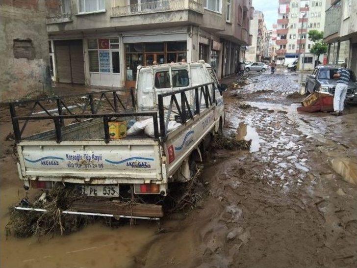 Beşikdüzü’nde Yağmur Ve Sel Suları Çekilince Selin Boyutları Ortaya Çıktı G5