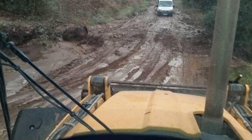 Nazilli&rsquo;de Aşırı Yağmur Sele Yol A&ccedil;tı
