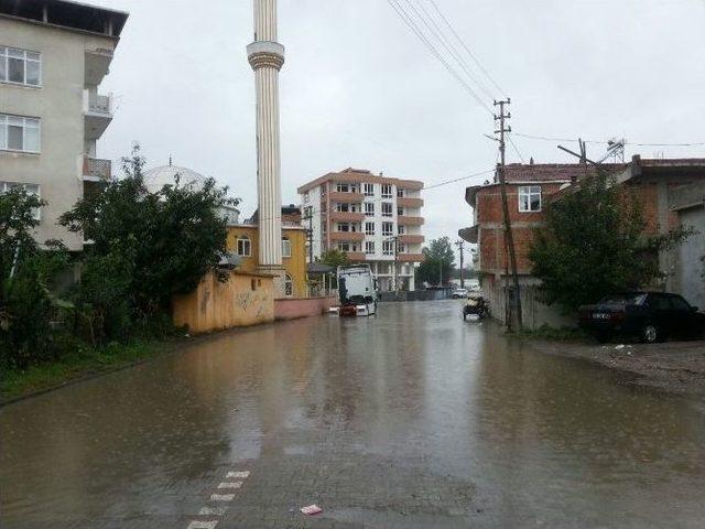 Çarşamba Yağmura Teslim