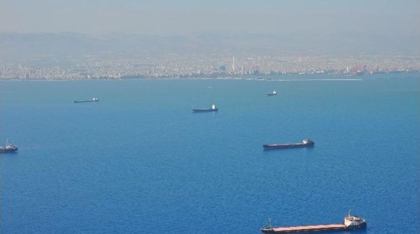 Mersin&rsquo;de Denizi Kirletenler Havadan Tespit Ediliyor