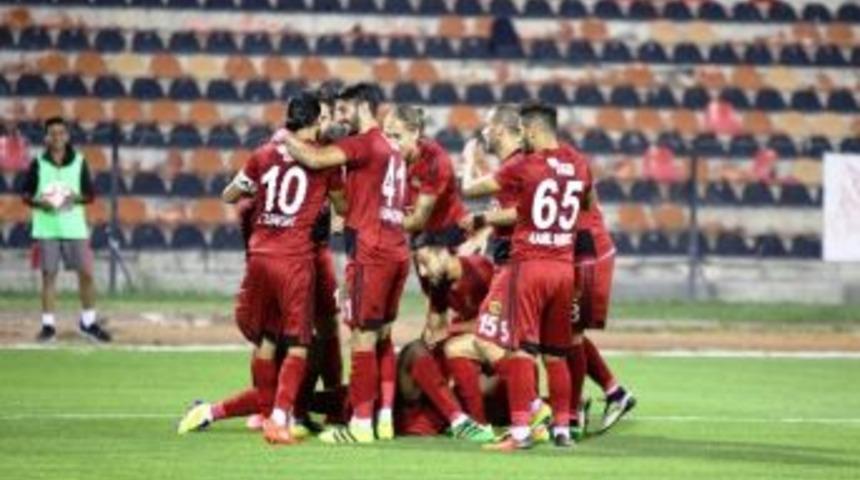Ümraniyespor İle Eskişehirspor İlk Randevuda