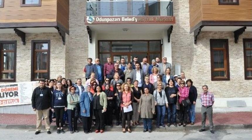 Kırmızıtoprak Mahallesinden Başkan Kurt&rsquo;a Teşekk&uuml;r