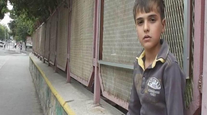 Demokrasi Şehidinin K&uuml;&ccedil;&uuml;k Kardeşinden Y&uuml;rek Yakan Feryat