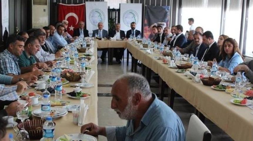 Yetiştiriciler Belgelerini Aldı