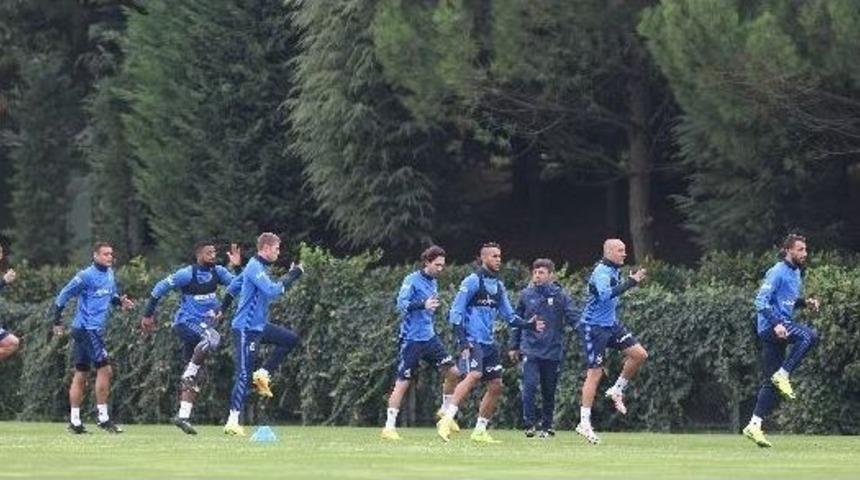 Fenerbah&ccedil;e, Gaziantepspor Ma&ccedil;ı Hazırlıklarını S&uuml;rd&uuml;r&uuml;yor