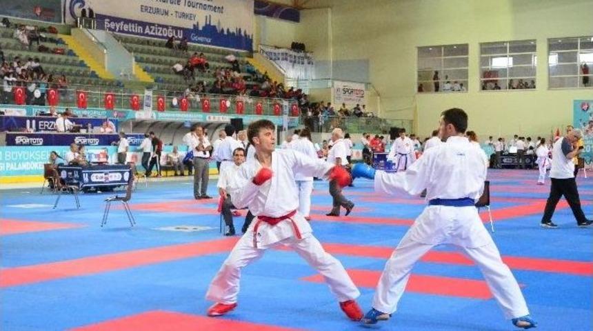 Tekmeler Karadeniz İ&ccedil;in Kalkıyor