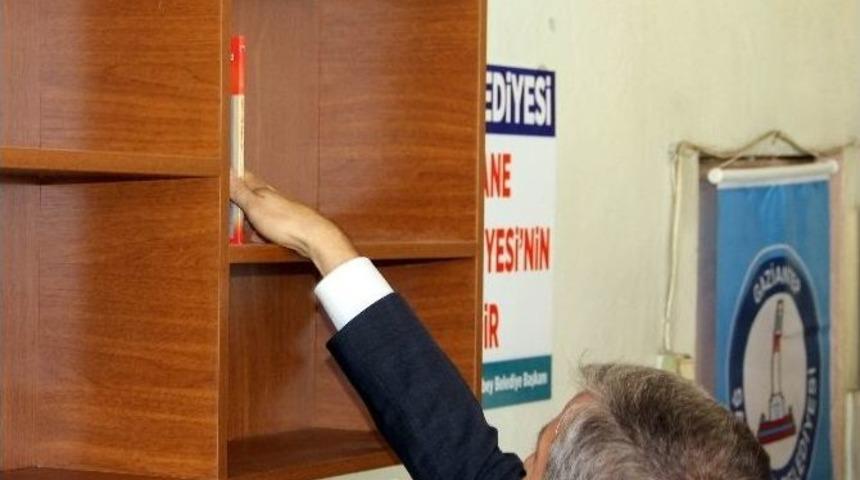 Çay İsteyene Kitap Bedava