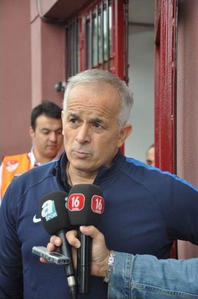 İnegölspor Teknik Direktörü Osman Özdemir: