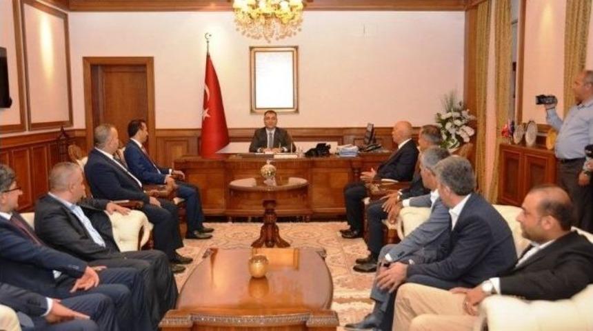 Yeni Malatyaspor Y&ouml;netiminden Vali Toprak&rsquo;a Ziyaret