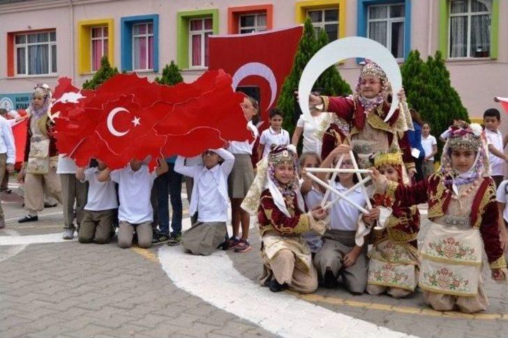 Ayvalık’ta Yeni Öğretim Yılına Gecikmeli Tören G4