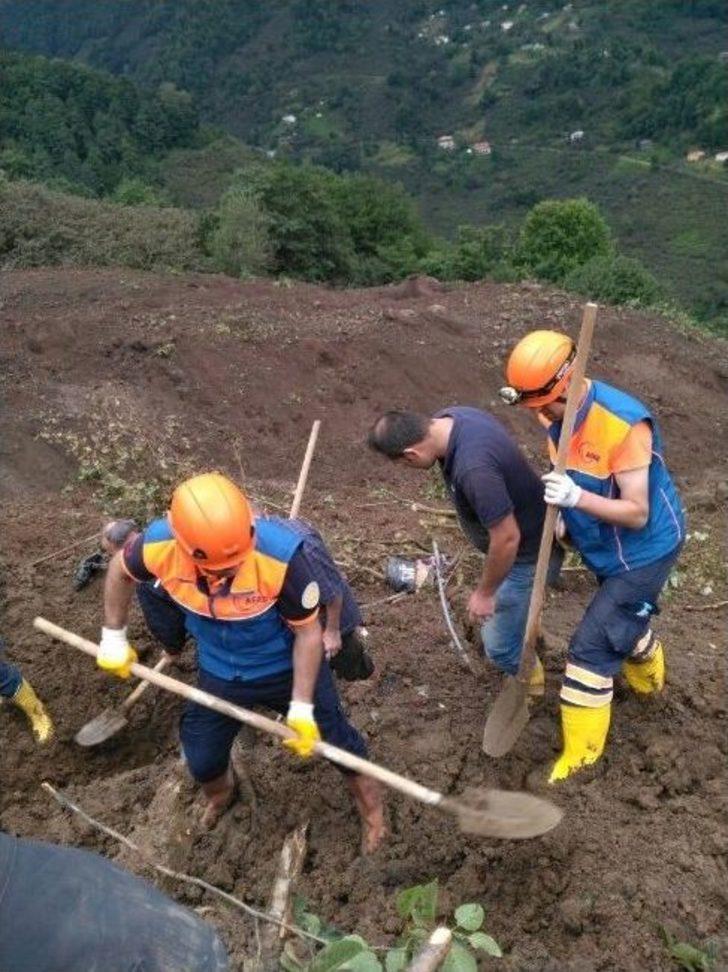 Beşikdüzü İlçesinde Yaşanan Afette Kaybolan Gülten Angın’ı Arama Çalışmaları Sürüyor G2