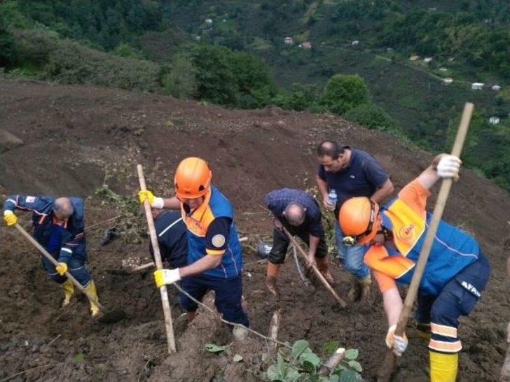 Beşikdüzü İlçesinde Yaşanan Afette Kaybolan Gülten Angın’ı Arama Çalışmaları Sürüyor G4