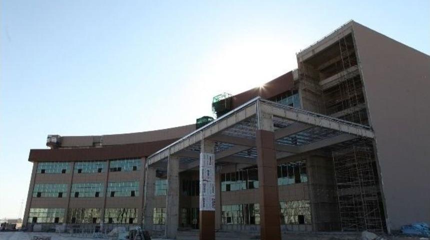 Adıyaman &Uuml;niversitesi Teknik Myo&rsquo;nun Y&uuml;zde 88&rsquo;i Tamamlandı