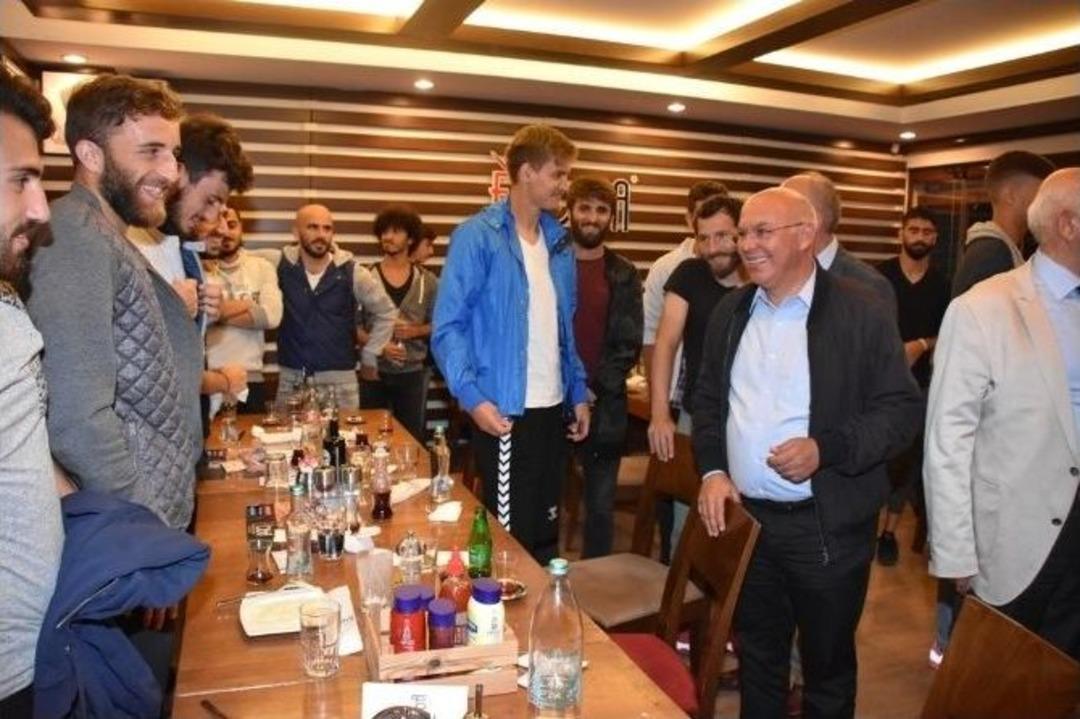 Tekirdağspor Taraftarı S&uuml;leymanpaşa Belediyesi İle Deplasman Ma&ccedil;larına &Uuml;cretsiz Gidecek