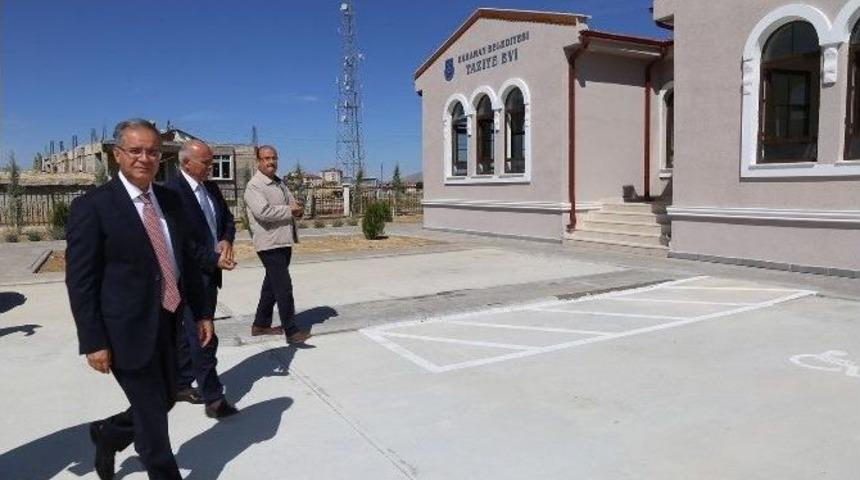 Vali Tapsız, Taziye Evini Gezdi