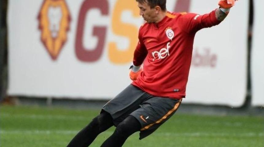 Galatasaray&rsquo;da Beşiktaş Mesaisi S&uuml;r&uuml;yor