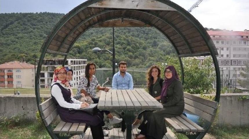 Ahmet Erdoğan Sağlık Hizmetleri Meslek Y&uuml;ksekokulu Yeni A&ccedil;ılan B&ouml;l&uuml;mleriyle Hizmet Vermeye Devam Ediyor