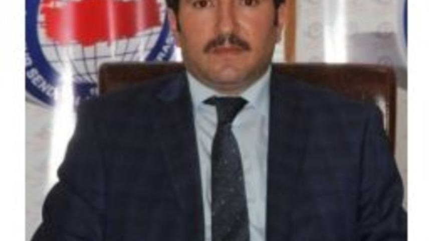 Eğitim Bir Sen&rsquo;den Serbest Kıyafetle İş Yerine Gitme Eylemi