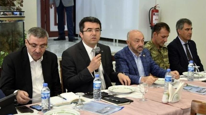 G&uuml;m&uuml;şhane 9,5 Saatlik Toplantıyla Masaya Yatırıldı