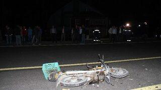 Motosiklet Minibüse Çarptı: 1 Yaralı