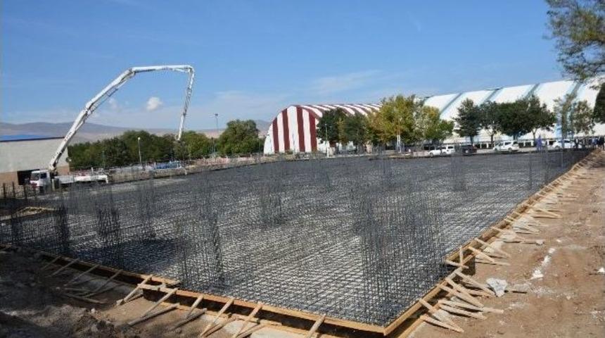 Tatvan&rsquo;da "fuar Sergi Alanı Ve Kongre Merkezi" Temel Atma T&ouml;reni