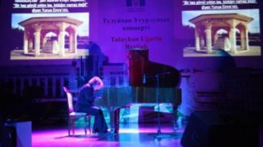 Ahmet Yesevi &Uuml;niversitesi&rsquo;nde, Tuluyhan Uğurlu R&uuml;zgarı