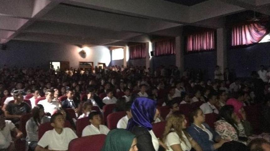 Kayseri Mesleki Ve Teknik Anadolu Lisesi Şehitleri Ve Gazileri Unutmadı