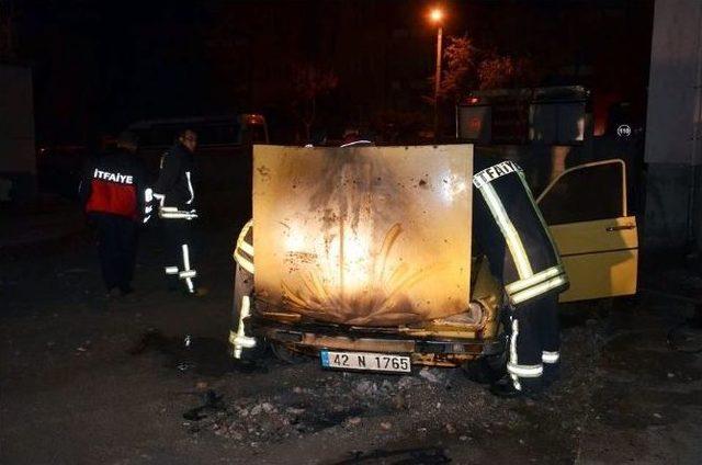 Karaman’da Park Halindeki Otomobil Kundaklandı