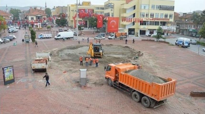 Meydandaki Havuz Yıkıldı