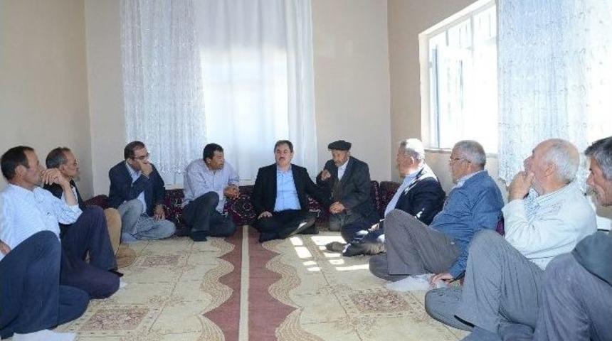 Başkan Eser Mahalle Ziyaretlerini S&uuml;rd&uuml;r&uuml;yor