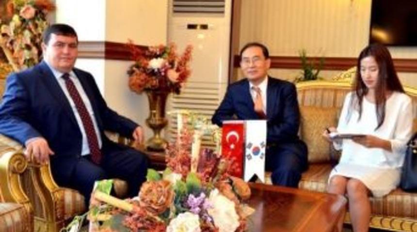 Kore Cumhuriyeti Ankara B&uuml;y&uuml;kel&ccedil;isi Yunsoo Cho, Erzincan Valiliğini Ziyaret Etti