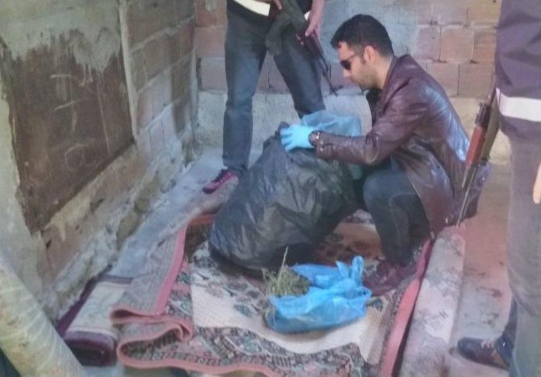 Yakalanan Uyuşturucu Tacirinin Eşi G&ouml;zyaşlarına Hakim Olamadı